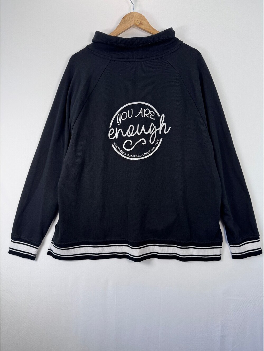 Varsity Cowl Neck Pockets Women XXL Black Oversized Pullover Sweatshirt Holloway - Picture 4 of 7
